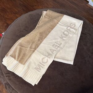 Michael Kors Tan and Cream Knit Scarf